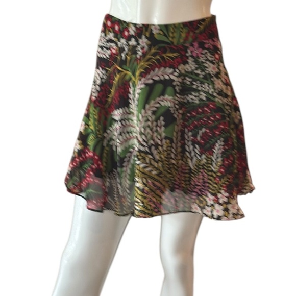 Urban Outfitters Black Multi Floral Chiffon Mini Skirt Size Small - Picture 8 of 11